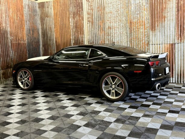 chevrolet-camaro-bensin-2011-big-12