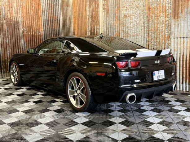 chevrolet-camaro-bensin-2011-big-10