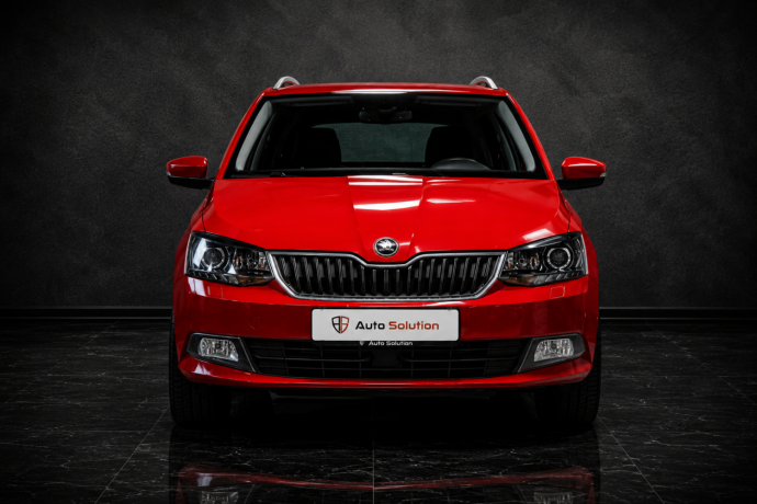 skoda-fabia-bensin-2015-big-2