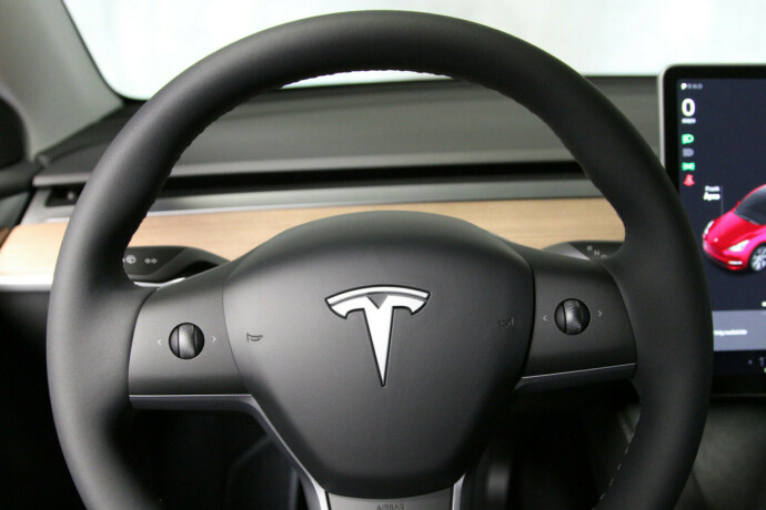 tesla-model-y-elektrisitet-2025-big-13