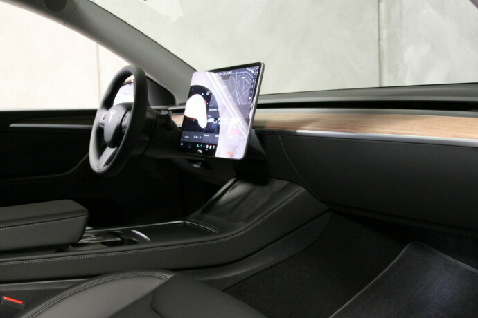 tesla-model-y-elektrisitet-2025-big-8