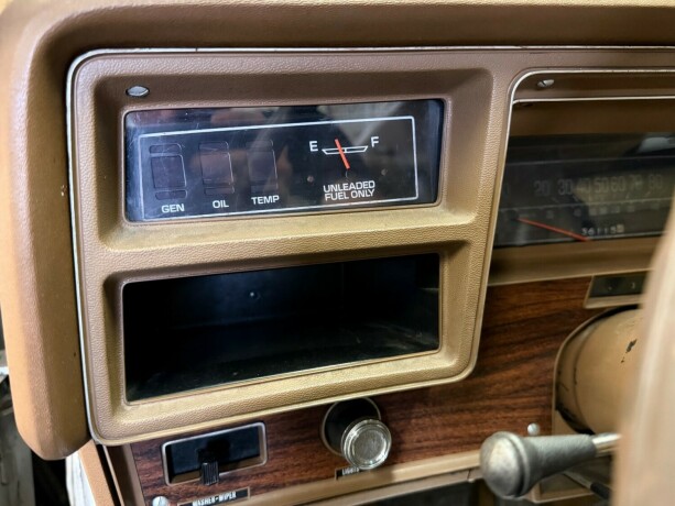 chevrolet-malibu-bensin-1976-big-24