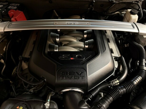 ford-mustang-bensin-2011-big-44