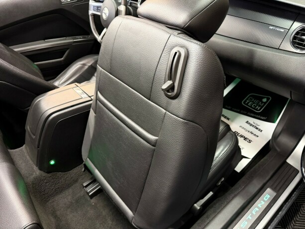 ford-mustang-bensin-2011-big-37