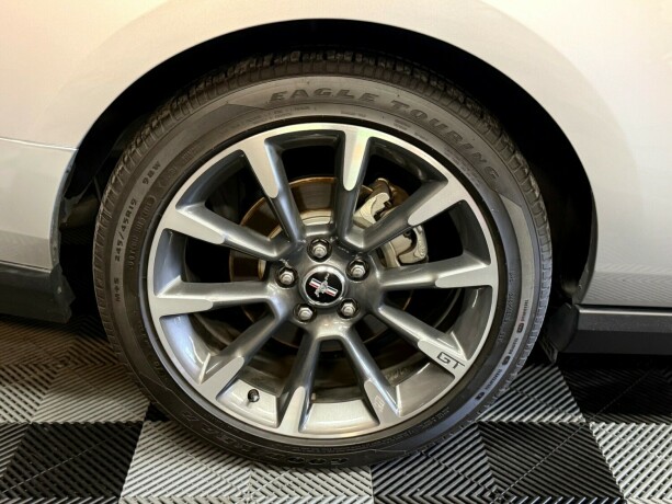 ford-mustang-bensin-2011-big-5