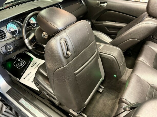ford-mustang-bensin-2011-big-39