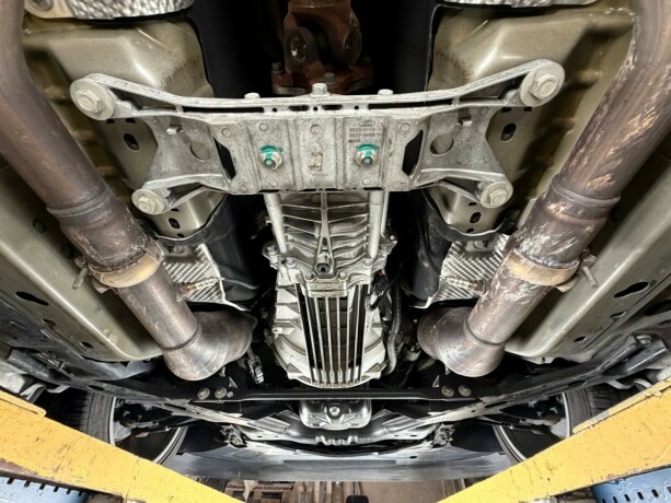 ford-mustang-bensin-2011-big-54