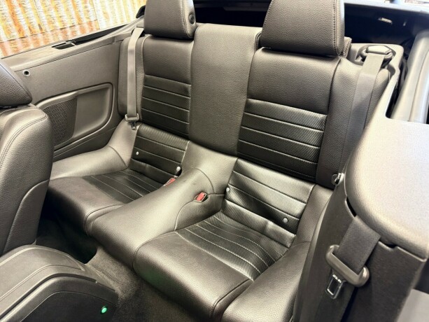 ford-mustang-bensin-2011-big-40