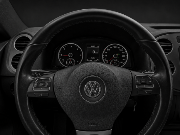 volkswagen-tiguan-diesel-2012-big-9