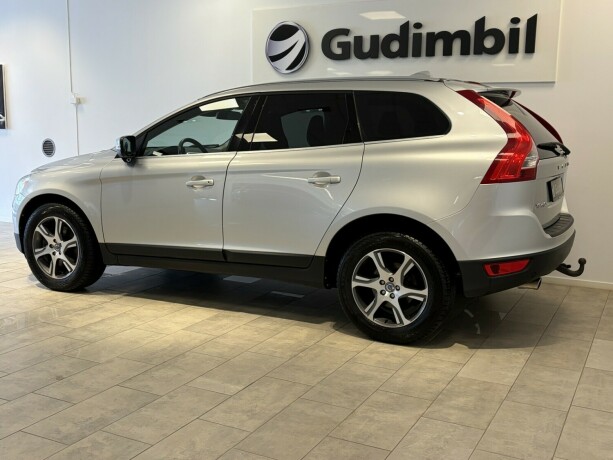 volvo-xc-60-diesel-2013-big-2