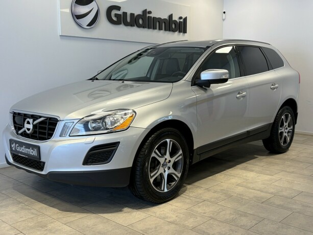 volvo-xc-60-diesel-2013-big-0