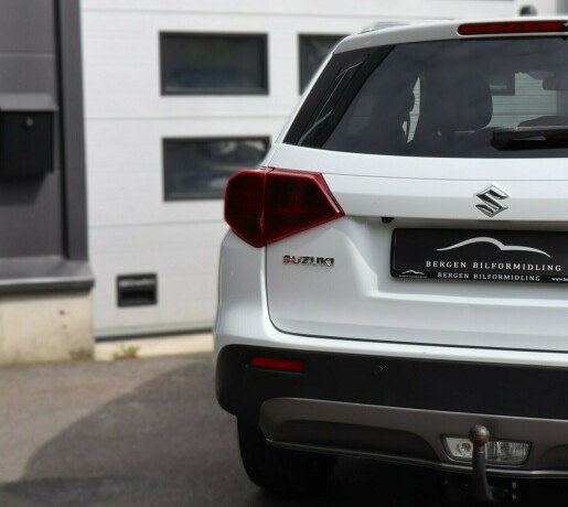 suzuki-vitara-elektrisitetbensin-2021-big-26
