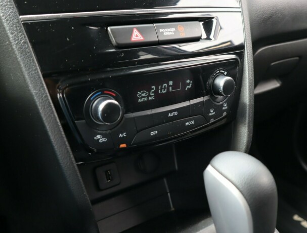suzuki-vitara-elektrisitetbensin-2021-big-14