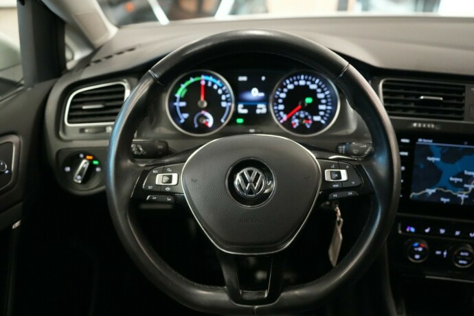 volkswagen-e-golf-vii-elektrisitet-2019-big-11