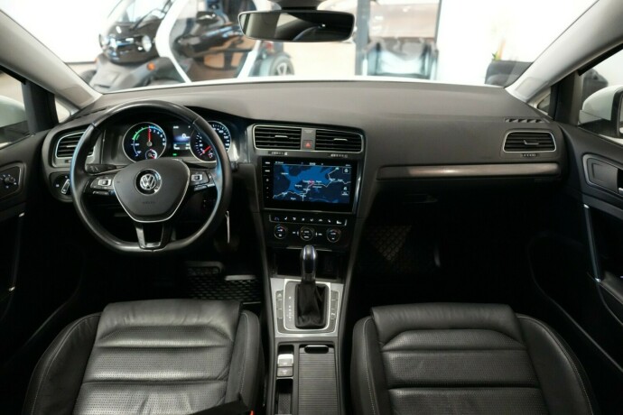 volkswagen-e-golf-vii-elektrisitet-2019-big-10