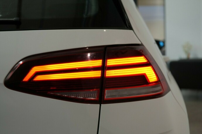 volkswagen-e-golf-vii-elektrisitet-2019-big-9