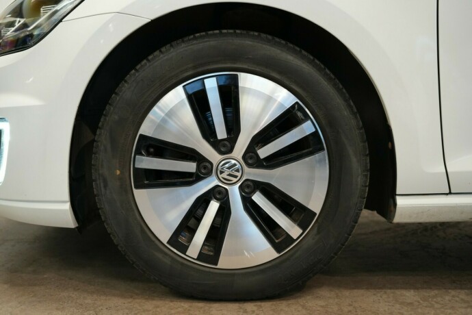 volkswagen-e-golf-vii-elektrisitet-2019-big-23