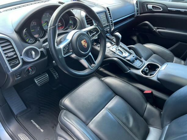 porsche-cayenne-s-elektrisitetbensin-2015-big-11