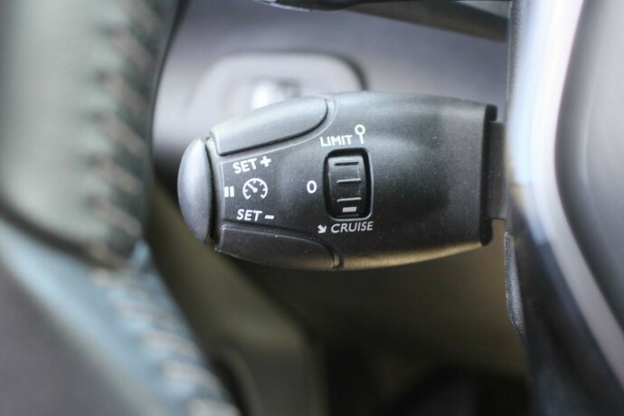 peugeot-partner-diesel-2021-big-21