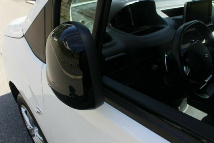 peugeot-partner-diesel-2021-big-16