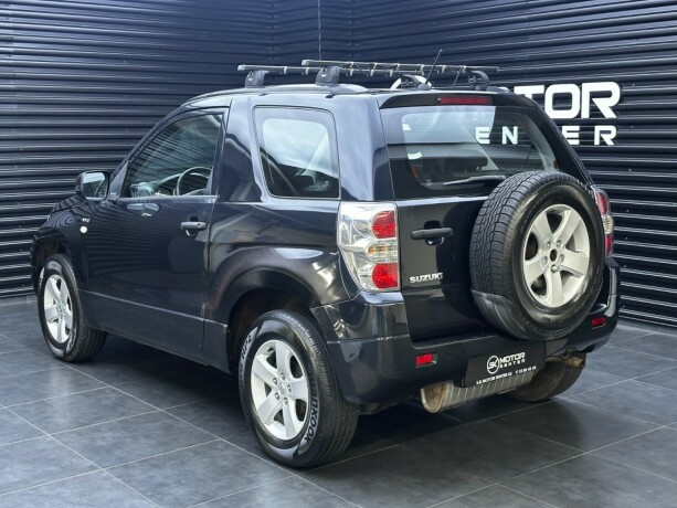 suzuki-grand-vitara-bensin-2006-big-1