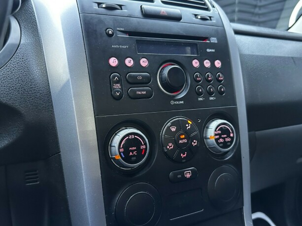 suzuki-grand-vitara-bensin-2006-big-15