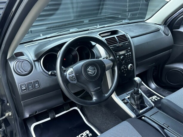 suzuki-grand-vitara-bensin-2006-big-8