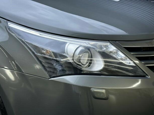 toyota-avensis-bensin-2013-big-3