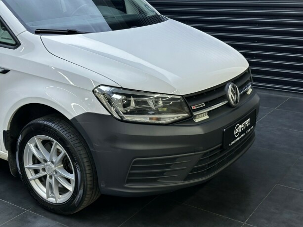 volkswagen-caddy-maxi-diesel-2019-big-2