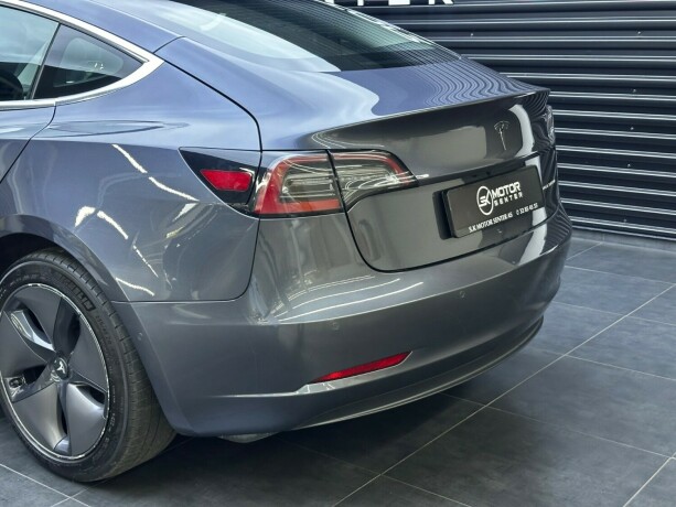 tesla-model-3-elektrisitet-2019-big-5