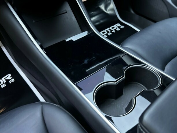 tesla-model-3-elektrisitet-2019-big-22