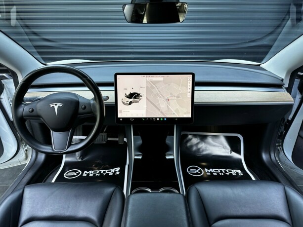tesla-model-3-elektrisitet-2019-big-9