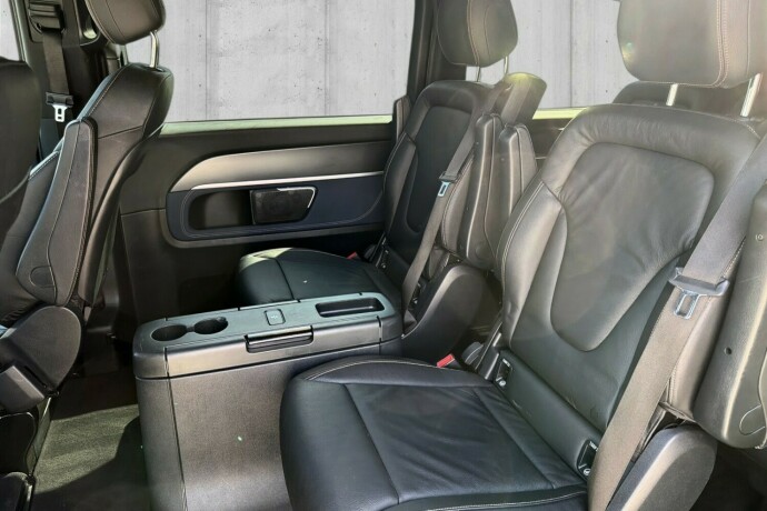 mercedes-benz-eqv300-elektrisitet-2022-big-16