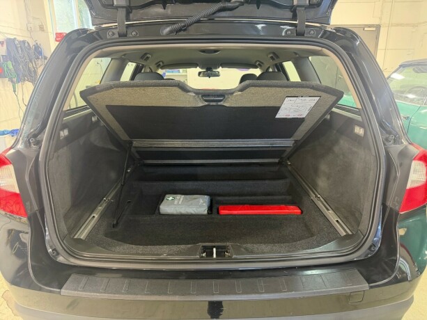 volvo-v70-diesel-2010-big-20
