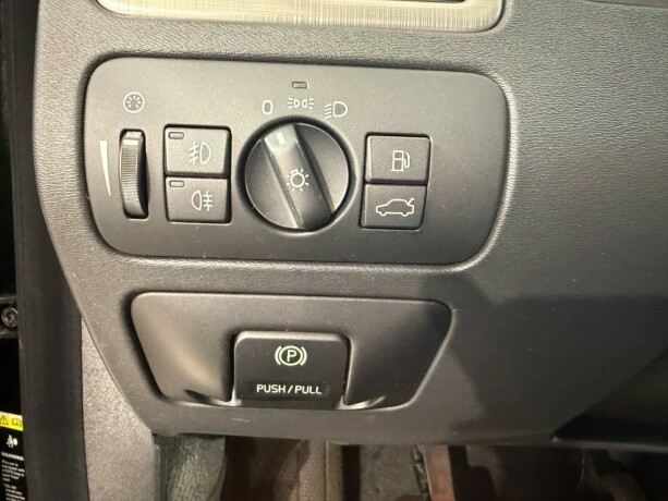 volvo-v70-diesel-2010-big-11