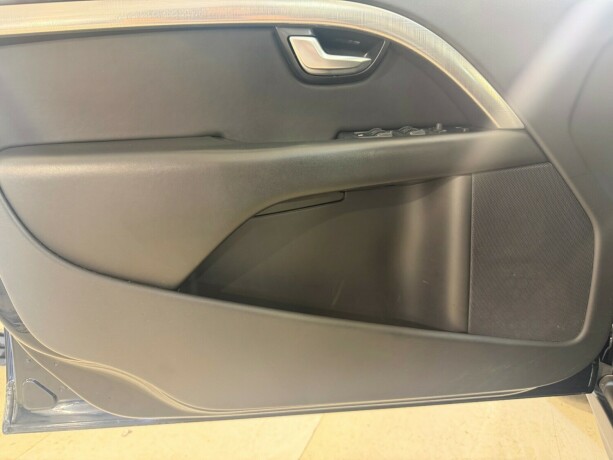 volvo-v70-diesel-2010-big-15