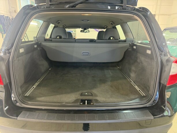 volvo-v70-diesel-2010-big-19
