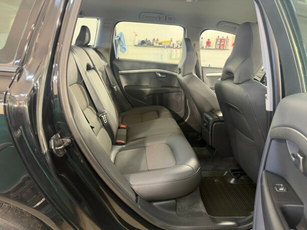 volvo-v70-diesel-2010-big-23