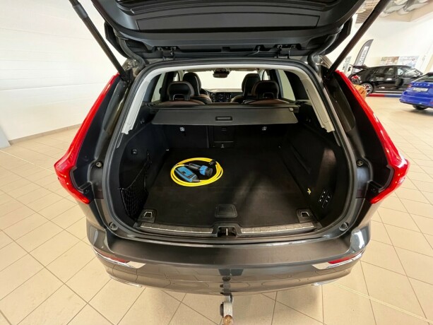 volvo-xc-60-elektrisitetbensin-2018-big-34