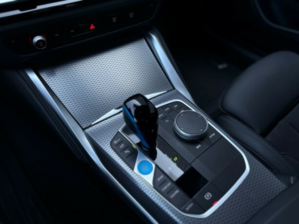 bmw-i4-elektrisitet-2023-big-26