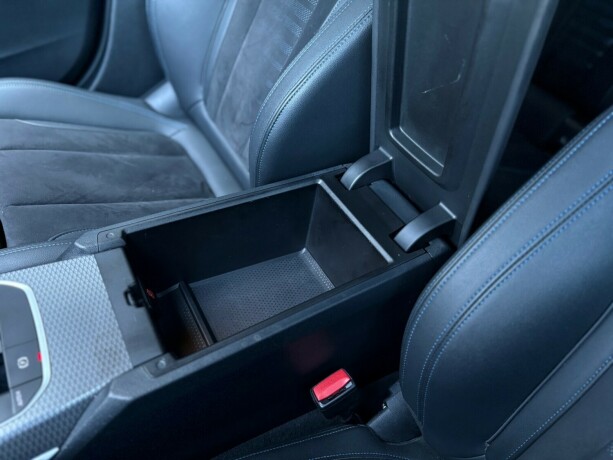 bmw-i4-elektrisitet-2023-big-30