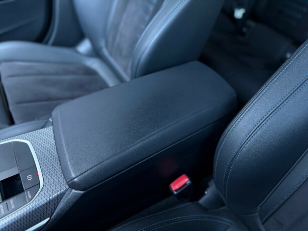 bmw-i4-elektrisitet-2023-big-29