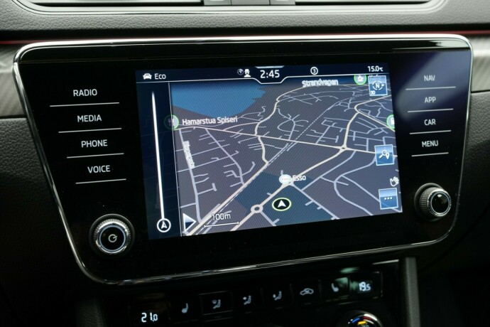 skoda-superb-diesel-2021-big-43