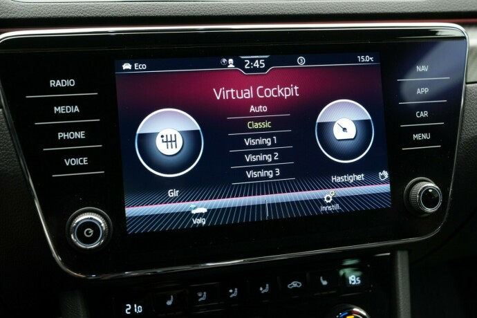 skoda-superb-diesel-2021-big-45