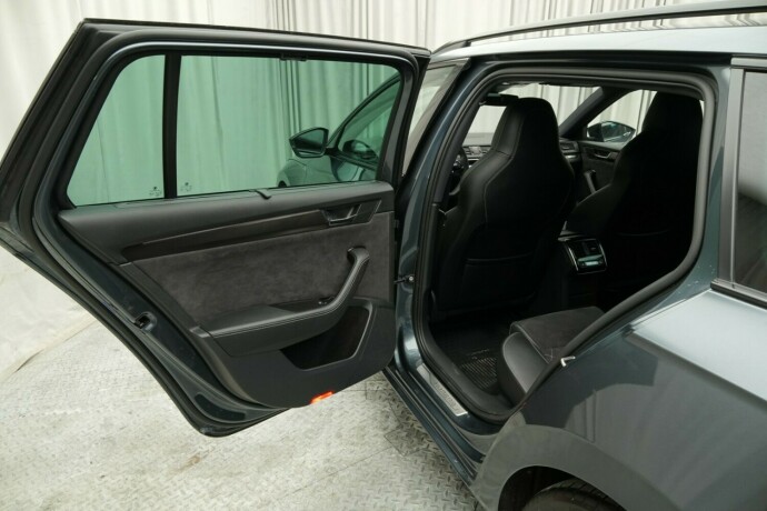 skoda-superb-diesel-2021-big-50
