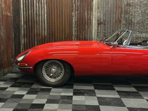jaguar-e-type-bensin-1967-big-20