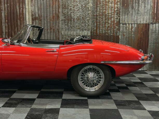 jaguar-e-type-bensin-1967-big-19