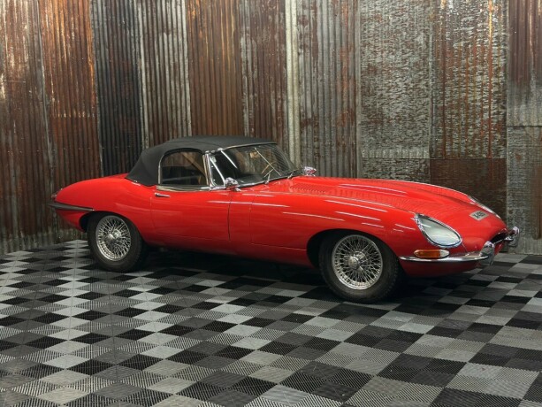 jaguar-e-type-bensin-1967-big-3