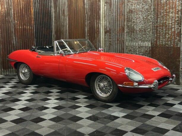 jaguar-e-type-bensin-1967-big-0