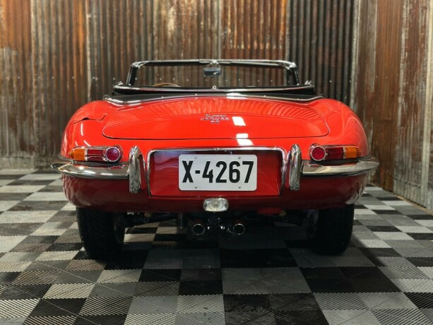 jaguar-e-type-bensin-1967-big-24